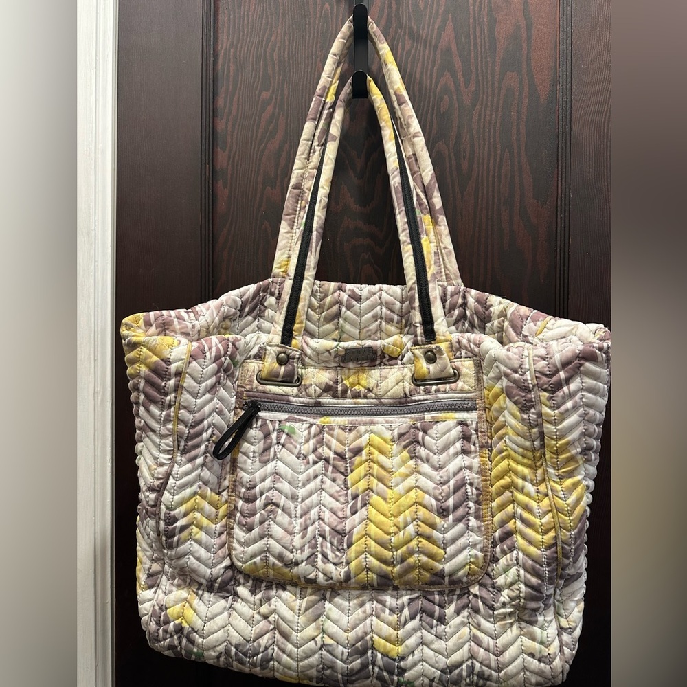 Steve Madden nylon-quilted commuter tote. NWT 3 PIECE